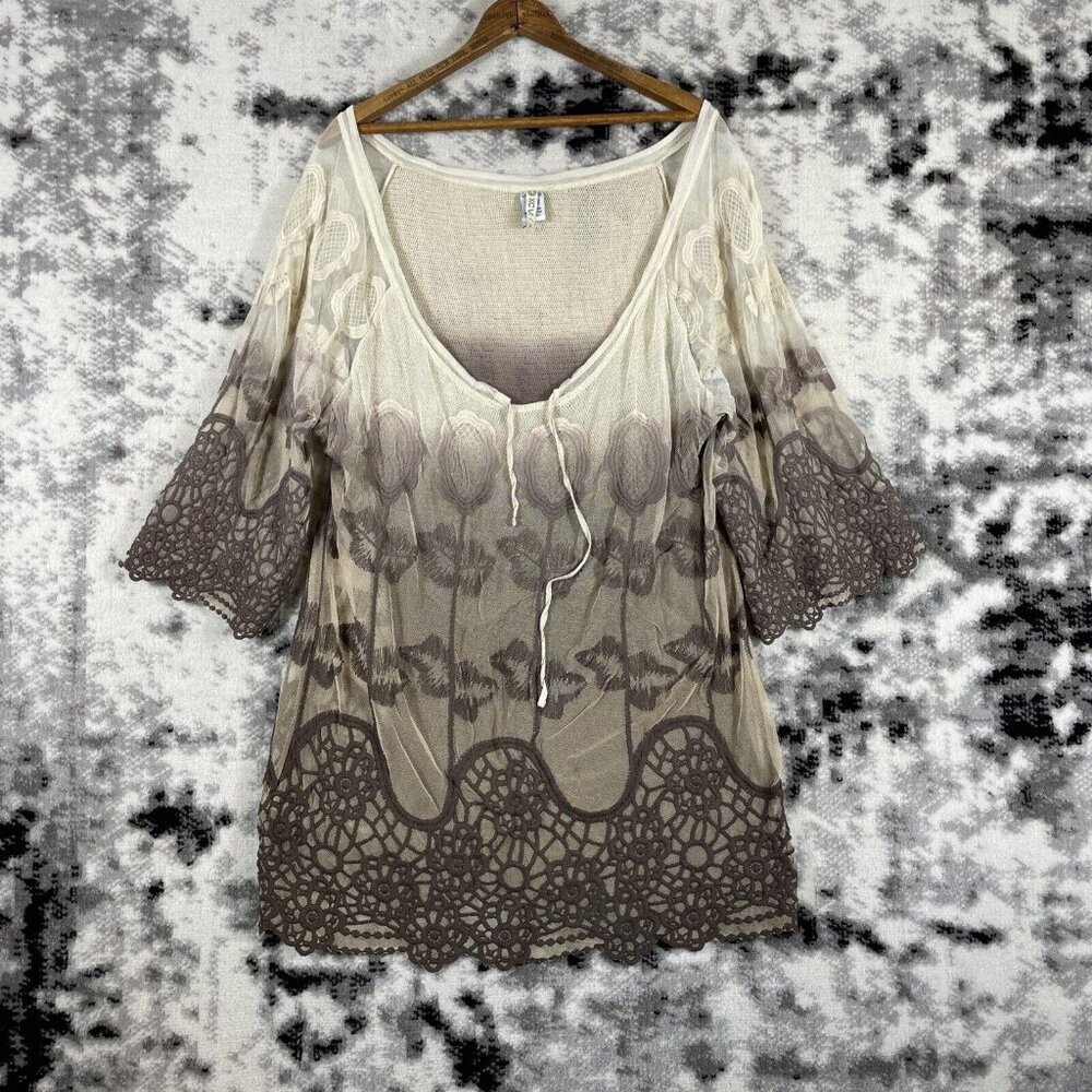 XCVI Dress Womens Size Medium Embroidered Floral Neck Drawstring Wide Sleeve‎